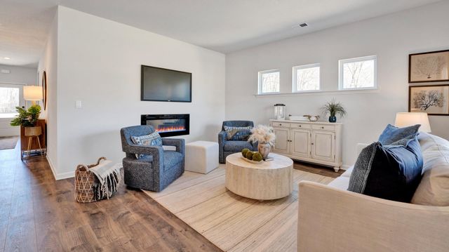 175 KIPLING DR, Oakland, TN 38060