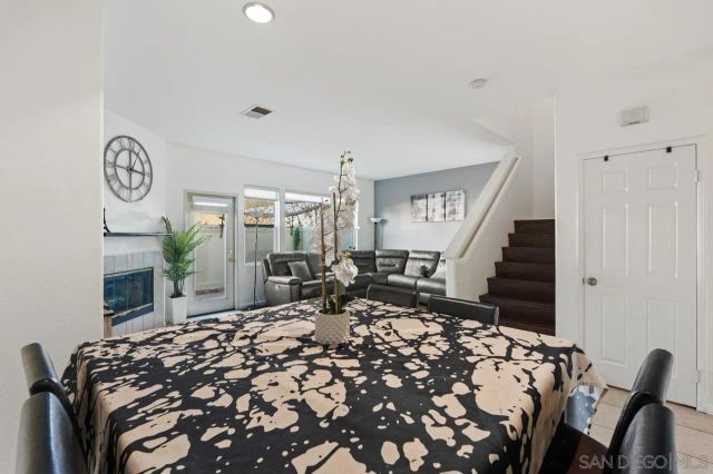 6373 Avenida De Las Vistas 3, San Diego, CA 92154