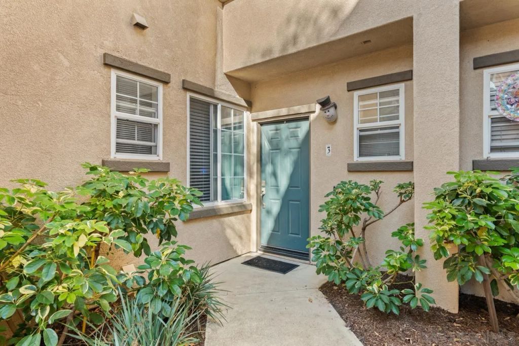 6373 Avenida De Las Vistas 3, San Diego, CA 92154