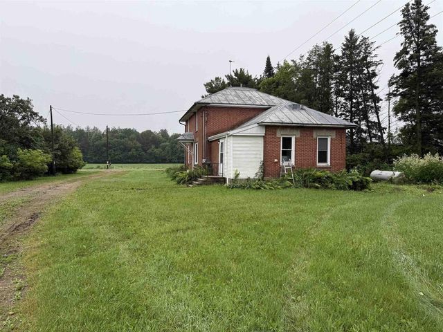 E1384 WOLF RIVER ROAD, Iola, WI 54945