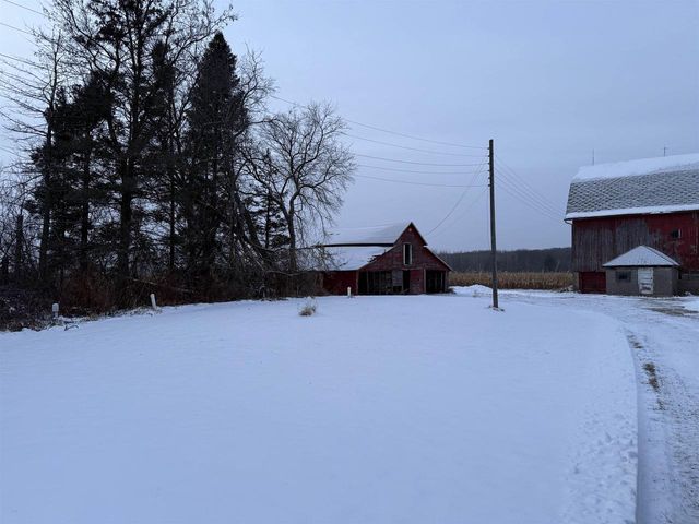 E1384 WOLF RIVER ROAD, Iola, WI 54945