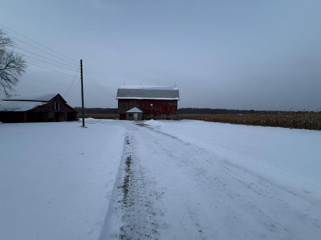 E1384 WOLF RIVER ROAD, Iola, WI 54945