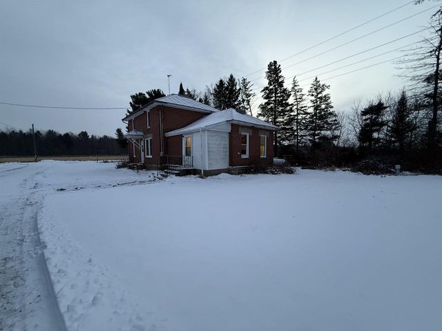 E1384 WOLF RIVER ROAD, Iola, WI 54945