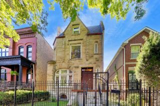 3640 S Prairie Avenue, Chicago, IL 60653