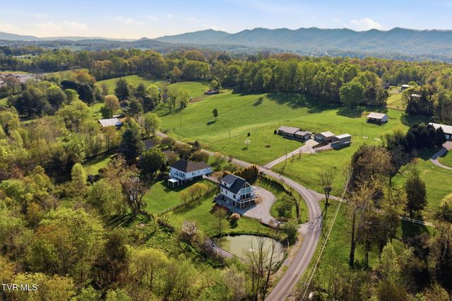212 County Farm Road, Jonesborough, TN 37659
