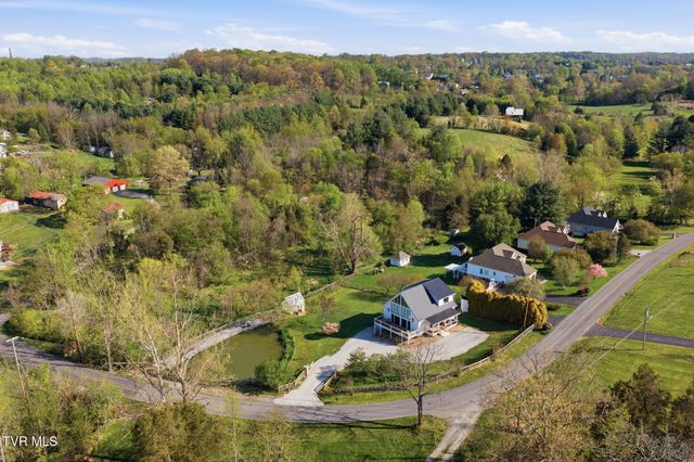 212 County Farm Road, Jonesborough, TN 37659