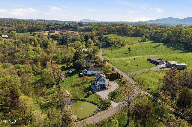 212 County Farm Road, Jonesborough, TN 37659