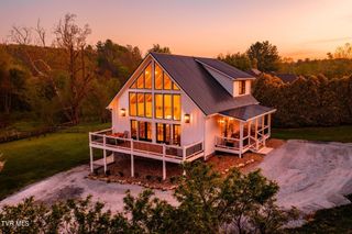 212 County Farm Road, Jonesborough, TN 37659