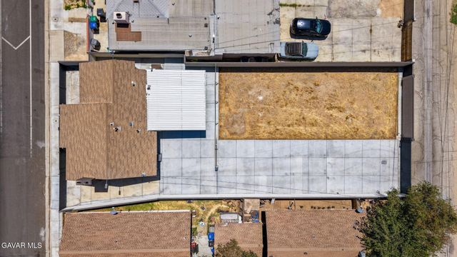 44839 Division Street, Lancaster, CA 93535