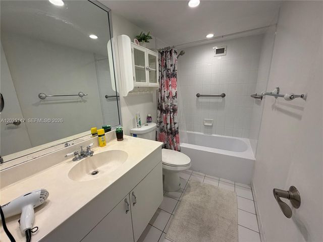 5161 Collins Ave 310, Miami Beach, FL 33140