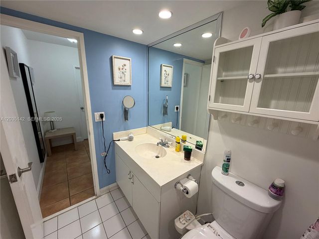 5161 Collins Ave 310, Miami Beach, FL 33140
