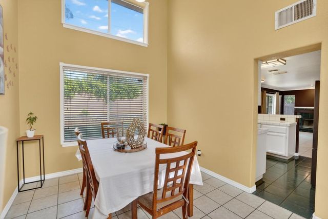 1177 Amberhill Ave, Galt, CA 95632