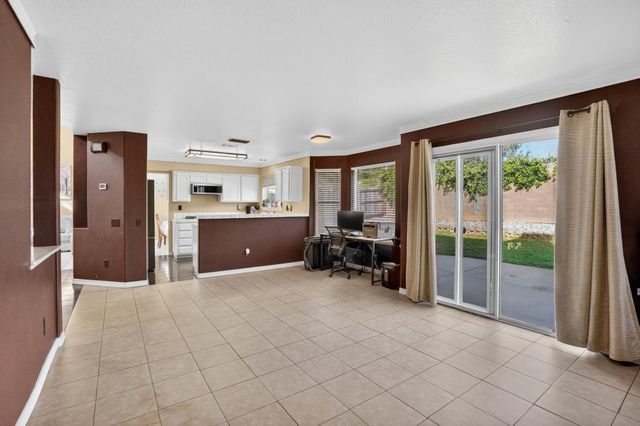 1177 Amberhill Ave, Galt, CA 95632