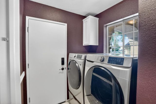 1177 Amberhill Ave, Galt, CA 95632