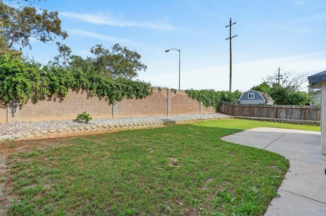 1177 Amberhill Ave, Galt, CA 95632