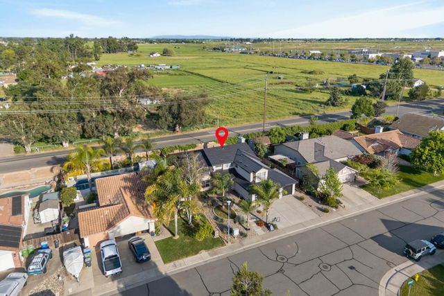 1177 Amberhill Ave, Galt, CA 95632