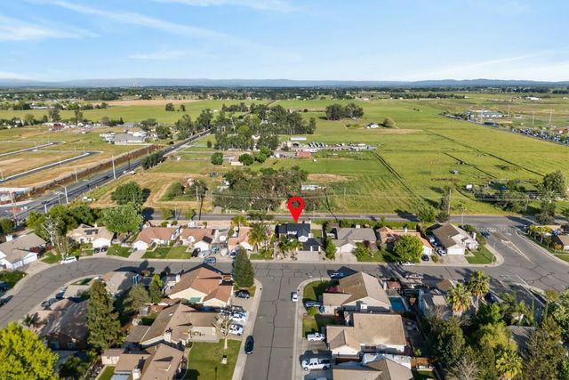 1177 Amberhill Ave, Galt, CA 95632