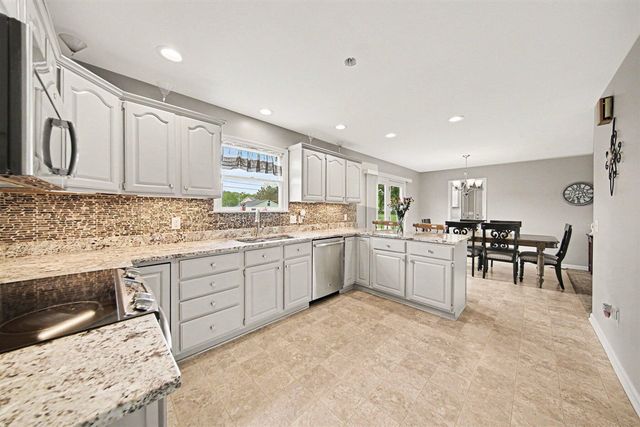 7496 Kingsley Drive, Onsted, MI 49265