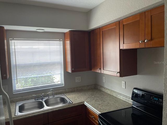 9027 WESTCHESTER CIRCLE A, Tampa, FL 33604