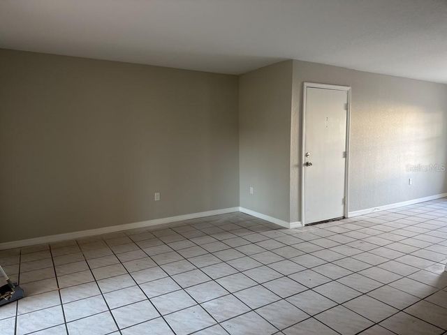 9027 WESTCHESTER CIRCLE A, Tampa, FL 33604