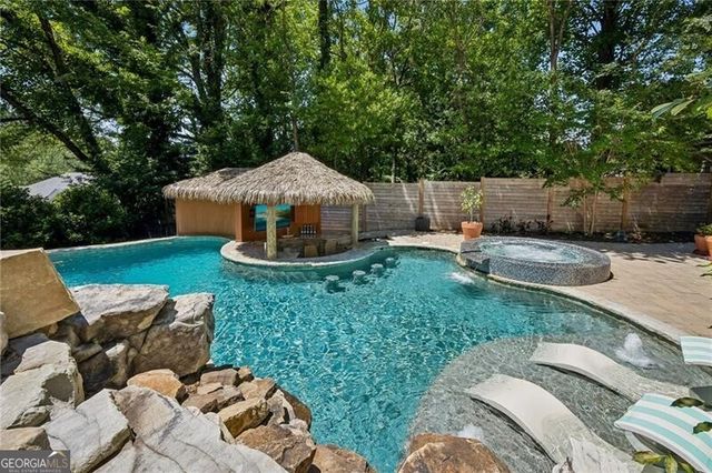 996 Rosedale Road NE, Atlanta, GA 30306