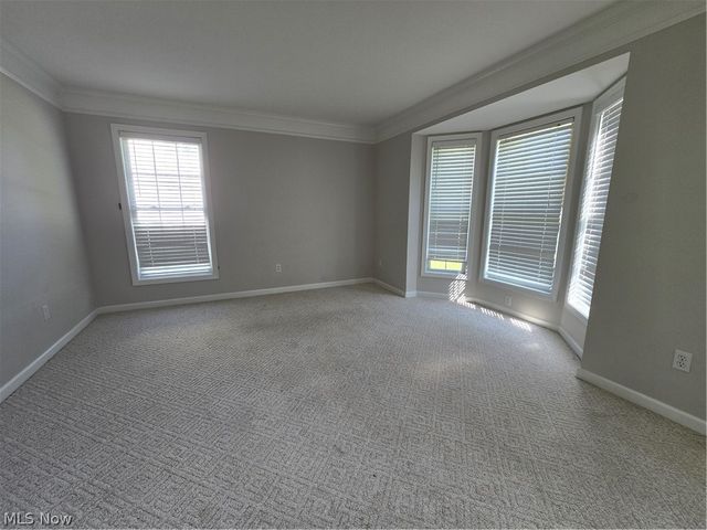 7764 Oak Meadow Drive, Hudson, OH 44236