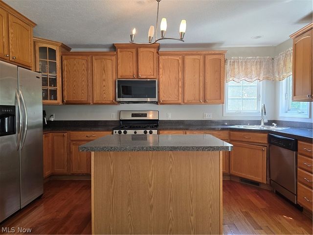 7764 Oak Meadow Drive, Hudson, OH 44236