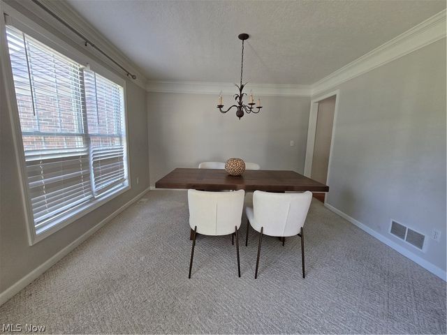 7764 Oak Meadow Drive, Hudson, OH 44236