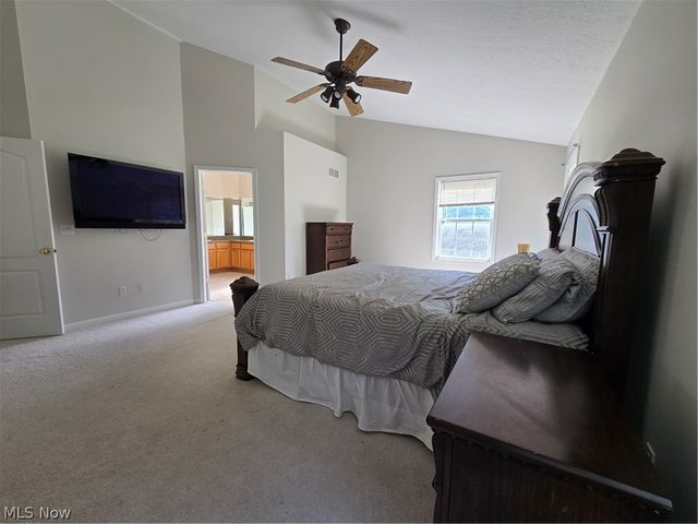 7764 Oak Meadow Drive, Hudson, OH 44236
