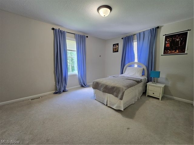 7764 Oak Meadow Drive, Hudson, OH 44236