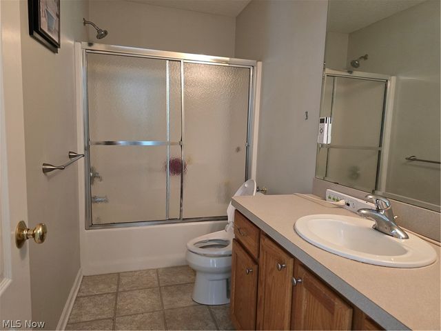 7764 Oak Meadow Drive, Hudson, OH 44236