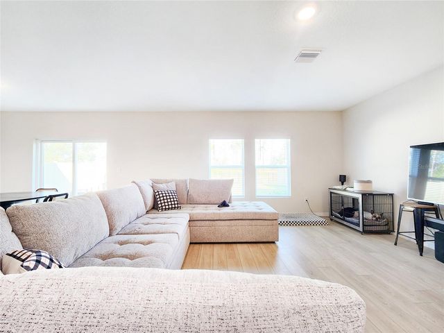 37114 SAGEMOOR DRIVE, Zephyrhills, FL 33541