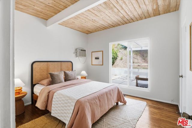 1308 N Beverly Glen Boulevard, Los Angeles, CA 90077