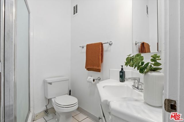 1308 N Beverly Glen Boulevard, Los Angeles, CA 90077