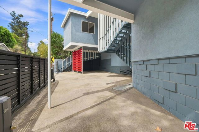 1308 N Beverly Glen Boulevard, Los Angeles, CA 90077