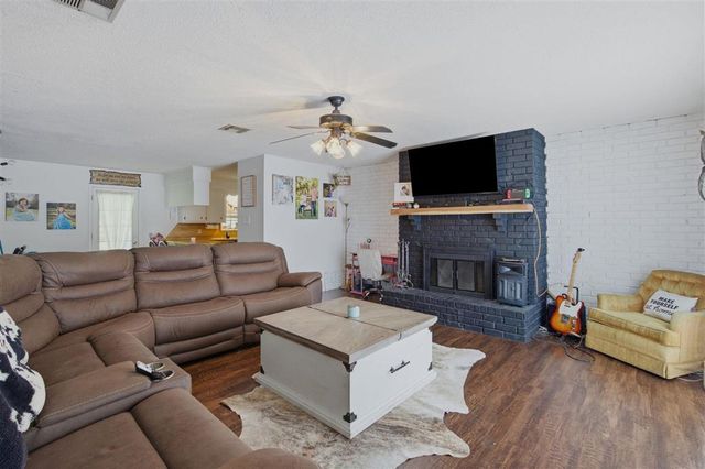 1470 Crawford Drive, Lake Charles, LA 70611