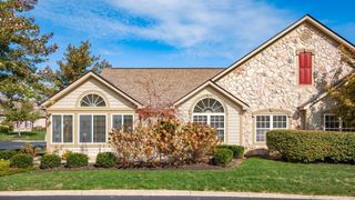 154 Reddington Village Lane, Newark, OH 43055