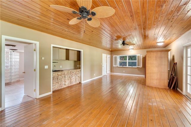 5254 River Blossom LN, Fort Denaud, FL 33935