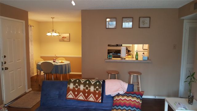 218 N Texas Boulevard, Denton, TX 76201