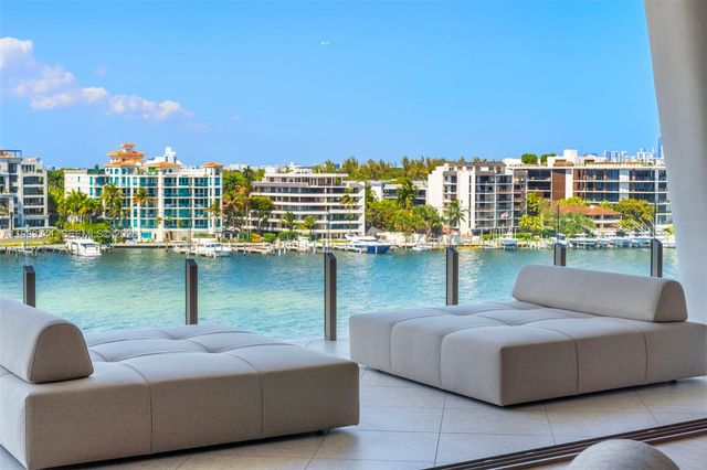 5 Grove Isle Drive PHS01, Coconut Grove, FL 33131