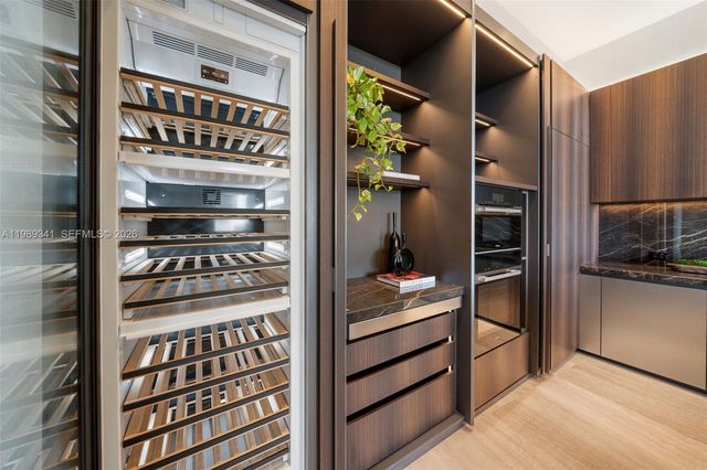 5 Grove Isle Drive PHS01, Coconut Grove, FL 33131
