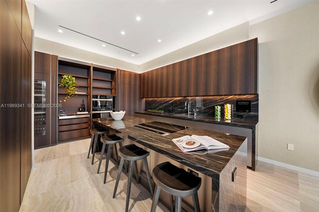 5 Grove Isle Drive PHS01, Coconut Grove, FL 33131