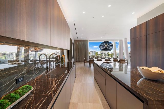 5 Grove Isle Drive PHS01, Coconut Grove, FL 33131