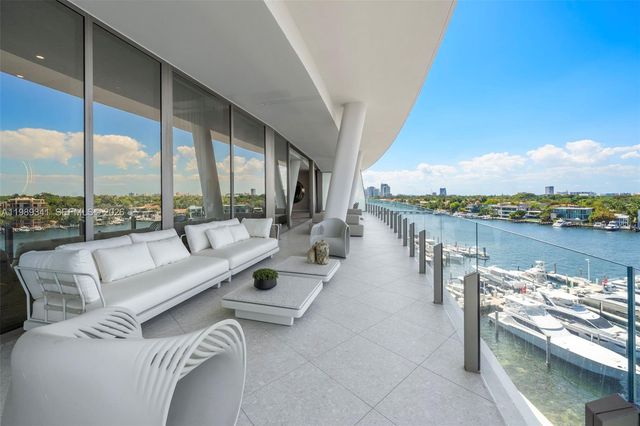 5 Grove Isle Drive PHS01, Coconut Grove, FL 33131