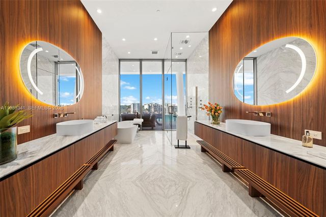 5 Grove Isle Drive PHS01, Coconut Grove, FL 33131
