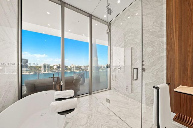 5 Grove Isle Drive PHS01, Coconut Grove, FL 33131
