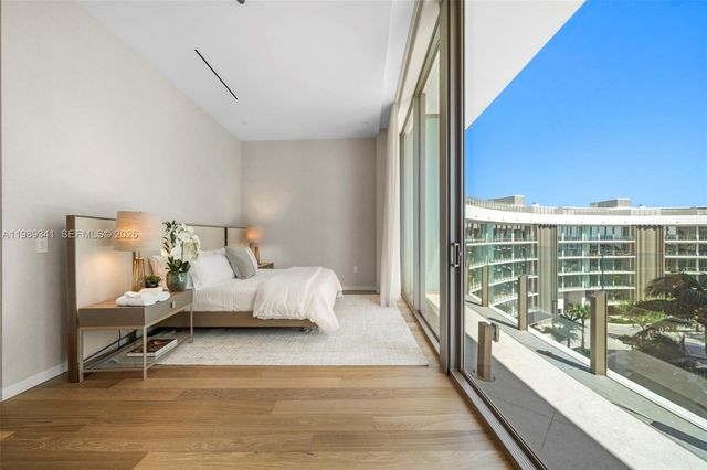 5 Grove Isle Drive PHS01, Coconut Grove, FL 33131