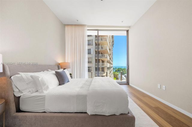 5 Grove Isle Drive PHS01, Coconut Grove, FL 33131