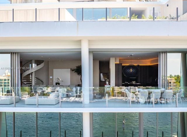 5 Grove Isle Drive PHS01, Coconut Grove, FL 33131