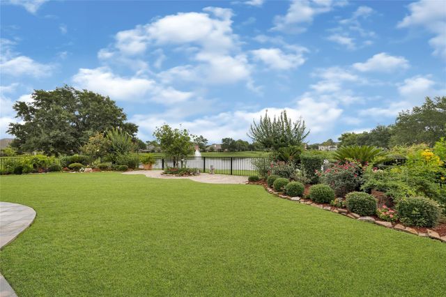 11411 Gladewater Drive, Pearland, TX 77584